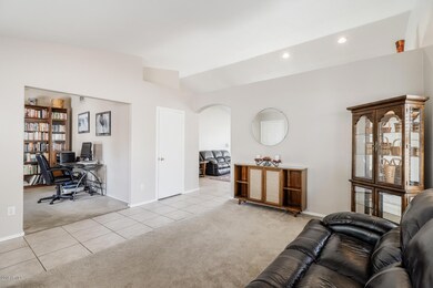 2466 S Rowen Mesa AZ 85209 USA-large-003