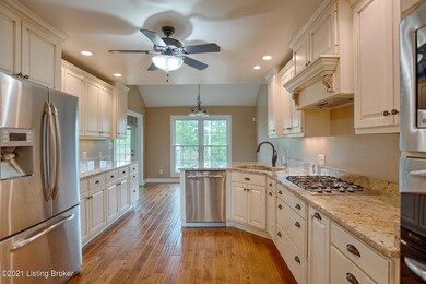 2019 Clarke Pointe Dr, Crestwood, KY 40014 - photo 6