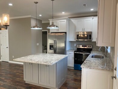 210 W Jackson St, Iva, SC 29655 - photo 3