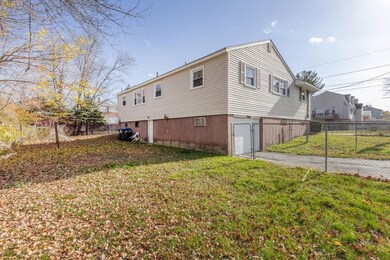 14 Greendale St, Methuen, MA 01844 - photo 3