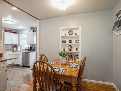 909 S 14th Ave W, Newton, IA 50208 - photo 7