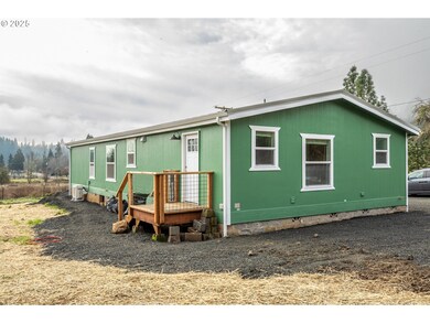 549 Valley Rd, Roseburg, OR 97471 - photo 5