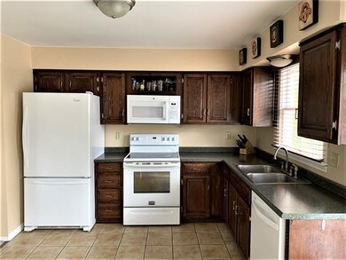 1104 Sampson St, Conway, PA 15027 - photo 3