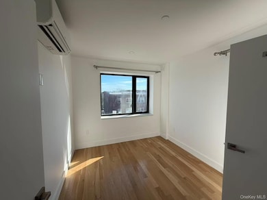 165-02 Sanford Ave unit 203, Flushing, NY 11358 - photo 7