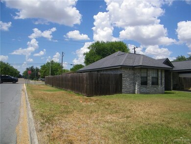 701 Franziska St, Alamo, TX 78516 - photo 3