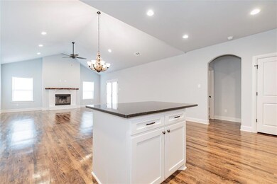 1408 Lexington St, Weatherford, TX 76086 - photo 6