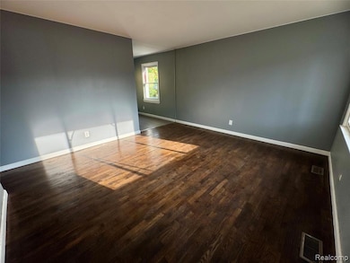 5220 Western Rd, Flint, MI 48506 - photo 4