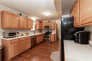 2324 E Marion St, Des Moines, IA 50320 - photo 7