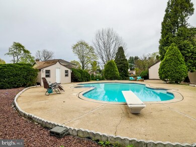 49 Meer Dr, Feasterville Trevose, PA 19053 - photo 4