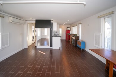 8 Circuit Avenue Extension unit 14, Oak Bluffs, MA 02557 - photo 4