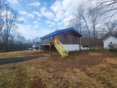 2263 Cramer Rd, Bushkill, PA 18324 - photo 5