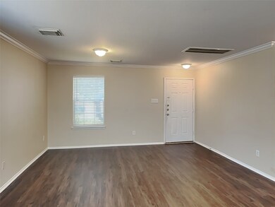 12135 Bradenway Ln, Houston, TX 77089 - photo 6