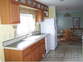 2316 Pace Rd, Hendersonville, NC 28792 - photo 6