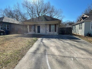 1414 W Sears St, Denison, TX 75020 - photo 2