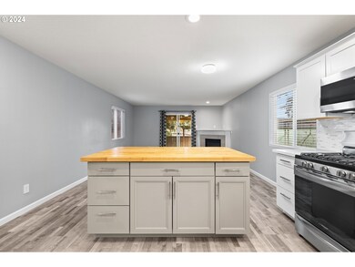 Kitchen/Living Room