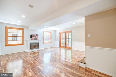 11503 Drop Forge Ln, Reston, VA 20191 - photo 5