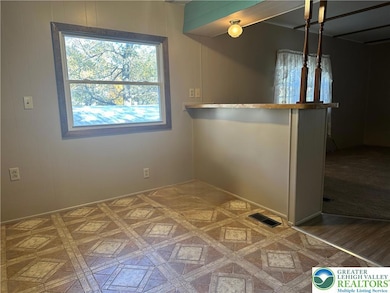 6 Indian Trail, Wind Gap, PA 18091 - photo 4