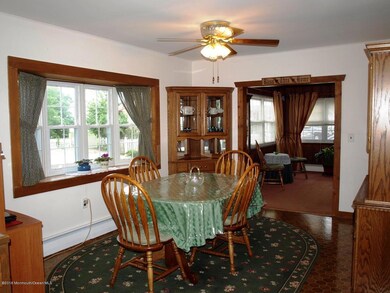 906 woodmere dining room