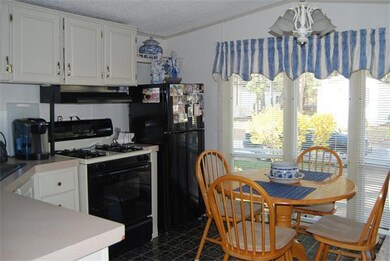 99 Kimberly Ct unit 99, Wareham, MA 02571 - photo 2