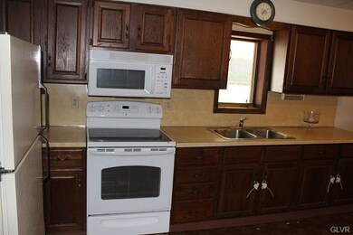 522 Minor St, Emmaus, PA 18049 - photo 7