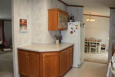 427 W 12th St, Warren, IN 46792 - photo 4