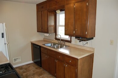 New countertops, plenty of cabinet space!