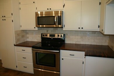 114 W Driftwood Dr, Fredericksburg, TX 78624 - photo 6