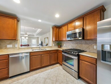 2926 Cone Flower Dr, Richmond, TX 77469 - photo 5