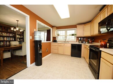 1376 Veronica Ln, Phoenixville, PA 19460 - photo 6