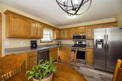 2705 Loveland Ave, Erie, PA 16506 - photo 5