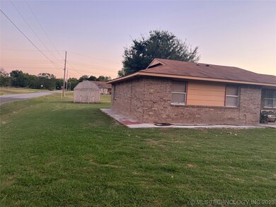1316 12th Ave NE, Ardmore, OK 73401 - photo 2