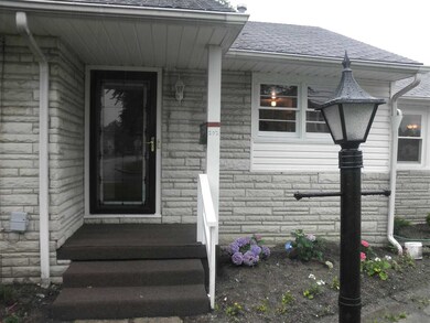 202 N Bond St, Bluffton, IN 46714 - photo 2