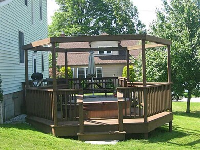 Swimming Pool/Hot Tub/Sauna.
