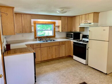 10 Willow Ct, Winchester, NH 03470 - photo 4