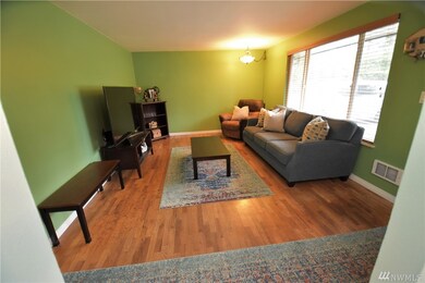 520 92nd St SE, Everett, WA 98208 - photo 4