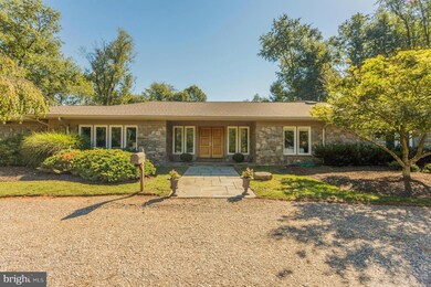 7801 Brickyard Rd, Potomac, MD 20854 - photo 2