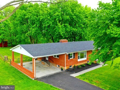 1228 Darlington Dr, Winchester, VA 22603 - photo 2