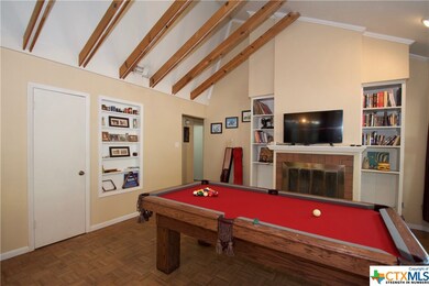 324 E Grove St, San Marcos, TX 78666 - photo 3