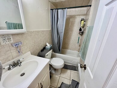 227 Everett St unit 4, Boston, MA 02128 - photo 7