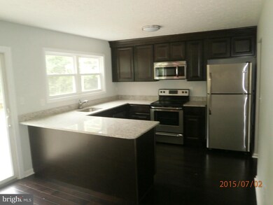 1270 Holmespun Dr, Pasadena, MD 21122 - photo 7