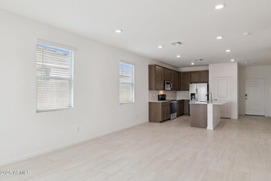 25471 W Fraktur Rd, Buckeye, AZ 85326 - photo 4