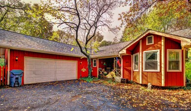 651 Hart Rd, Batavia, IL 60510 - photo 3