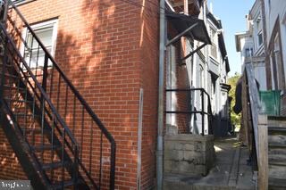 1552 Mineral Spring Rd, Reading, PA 19602 - photo 4