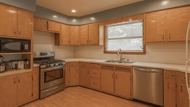 1176 Paterson Dr, Vineland, NJ 08361 - photo 3