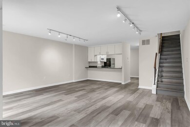 3756A Madison Ln unit 3756A, Falls Church, VA 22041 - photo 4