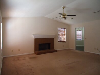 101 E Bluemont Ct, Dothan, AL 36305 - photo 2