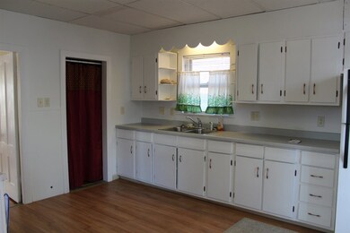 6 Preble St, Groveton, NH 03582 - photo 3