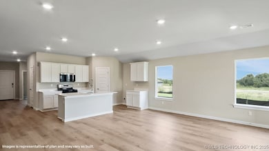 8606 E El Paso St, Broken Arrow, OK 74014 - photo 7