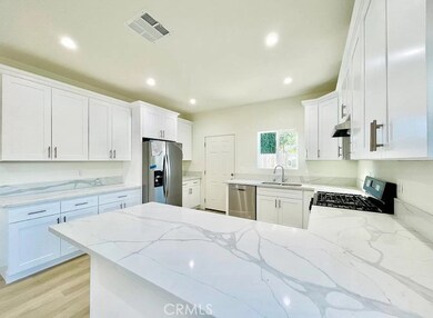 7833 Geyser Ave, Reseda, CA 91335 - photo 7