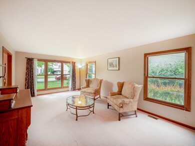 1251 Ivy Ln, Algonquin, IL 60102 - photo 3